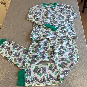 Vanblu Playful Koala Print Kids Pajama Set